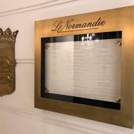 หน้าร้าน Anne-Sophie Pic at Le Normandie แมนดารินโอเรียนเต็ล