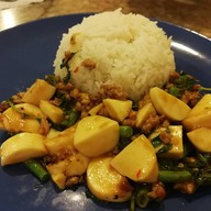 เมนูของร้าน ครัวคุณกล้า กินเส้นในซอย by คุณกล้า