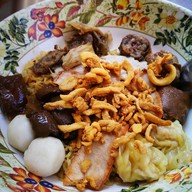 ก๋วยเตี๋ยวต้มยำเจ๊ยี่