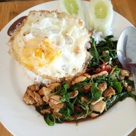 เมนูของร้าน ห้วยผึ้ง ไอดิน