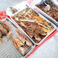 เมนูของร้าน เจ๊แมว