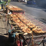 ชินดนัย  ไก่ย่างวิเชียรบุรี ซอยบ่อนไก่ ( ตรงข้ามแฟลต ค.1 )