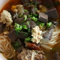 เมนูของร้าน ข้าวซอยป้าหรั่ง -