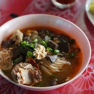 เมนูของร้าน ข้าวซอยป้าหรั่ง -