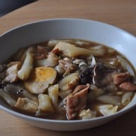 ประยุทธก๋วยจั๊บ ตลาลยิ่งเจริญ