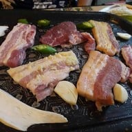 เมนูของร้าน เดจิ หมูย่างเกาหลี
