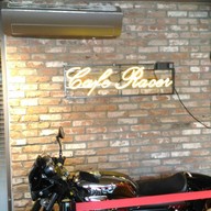 หน้าร้าน Cafe Racer