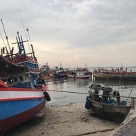 หน้าร้าน เรือนอาหารทะเลวังมุข