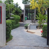 หน้าร้าน Husky Café  Khon Kaen