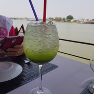 เมนูของร้าน ร้านแม่น้ำ  ร้านแม่น้ำ ปทุมธานี