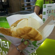 Melonpan Ice Cream CentralPinklao