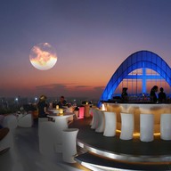 CRU Champagne Bar centralwOrld