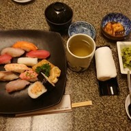 เมนูของร้าน Sushi Tsukiji