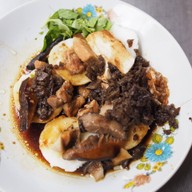เมนูของร้าน ก๋วยเตี๋ยวหลอดเจ๊ใหญ่