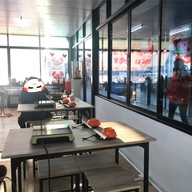 บรรยากาศ ชาบู ชาบู กัน Blue Arena
