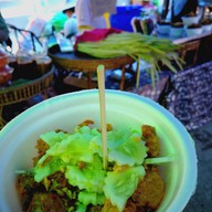 น้องแฝดทอดมันหน่อกะลาเกาะเกร็ด