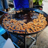 น้องแฝดทอดมันหน่อกะลาเกาะเกร็ด