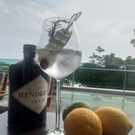 เมนูของร้าน The Lounge