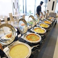 โรงแรมแกรนด์ราชพฤกษ์