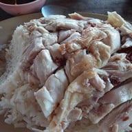 ข้าวมันไก่หลังศาล
