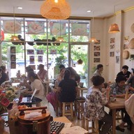 บรรยากาศ ตำกระด้ง คอนโดศุภาลัย แยกเกษตร