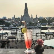 เมนูของร้าน Eagle Nest Bar