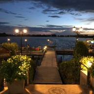 Lakeside Coffee & Cuisine