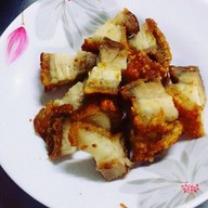 เมนูของร้าน นกยูง เกาเหลาเลือดหมู ก๋วยจั๊บน้ำใส