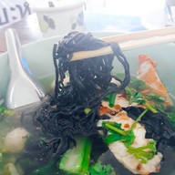 ก๋วยเตี๋ยวสุขศาลาท่าม่วง