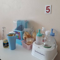 เมนูของร้าน จรัญยา ป้ากับลุงปรุงก๋วยเตี๋ยว หน้ามหาวิทยาลัยราชภัฏนครศรีธรรมราช