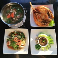 ครัวบ้านภูนรินทร์