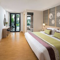 โรงแรมโซลิแทร์ กรุงเทพ สุขุมวิท 11