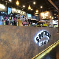 บรรยากาศ Southern Coffee + Kong Cha Toast MBK Center
