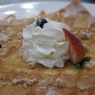 Crepe with salt caramel sauce