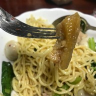 เมนูของร้าน เล็ก-กุ่ย บะหมี่หมูแดง