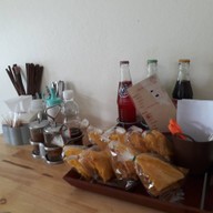 บรรยากาศ ก๋วยเตี๋ยวเรือคุณยาย