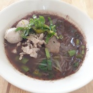 เมนูของร้าน ก๋วยเตี๋ยวเรือคุณยาย