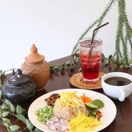 เมนูของร้าน ต้นสาคู•Halal Kitchen ปรีดี