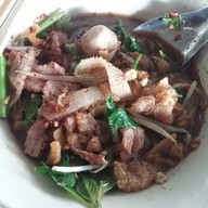 ก๋วยเตี๋ยวเรือเล็ก-แดง