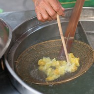 บะหมี่เกี๊ยวปู หมูแดง  ถ.มิตรภาพ