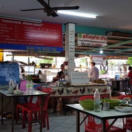 บรรยากาศ ก๋วยเตี๋ยวหมูพริกกระเหรี่ยง พุทธมณฑลสายสาม