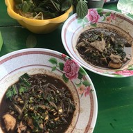 เตี๋ยวเรือ นายยะ ณ ฝั่งธน