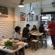 บรรยากาศ เย้าญวน แหนมเนือง (หนองคาย) ดอนเมือง