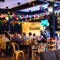 Sunshine Pool Bar โรงแรม เอส.อาร์.เรสซิเด้นซ์