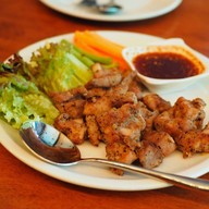 Sunshine Pool Bar โรงแรม เอส.อาร์.เรสซิเด้นซ์