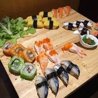 เมนูของร้าน LIQUID BAR & CAFE @ Siri Sathorn Hotel