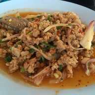 เมนูของร้าน ส้มตำป้าเอียดเกาะยอ