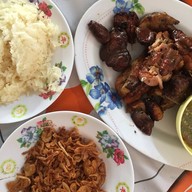 เมนูของร้าน ส้มตำหลังญส
