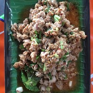 เมนูของร้าน ส้มตำหลังญส