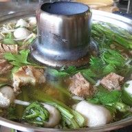 เมนูของร้าน ลูกชิ้นฮ่องเต้ (เจ้าเก่ามหาสิน) สุภาพงษ์ 3 แยก 3